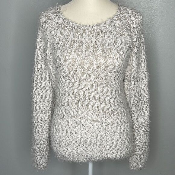 Buffalo David Bitton sweater. Soft and cuddly.  Size Medium. - Picture 1 of 6